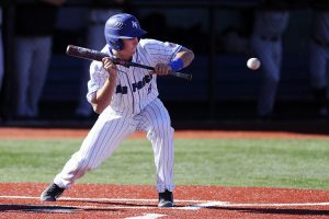 Knowing when to bunt the baseball