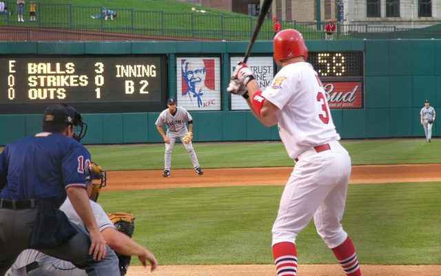 How to hit better in baseball games